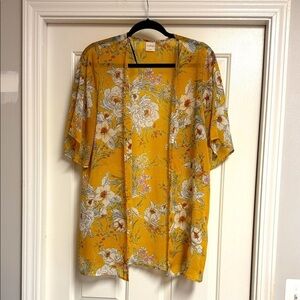 EUC Kaileigh Floral Print Kimono, Size Small